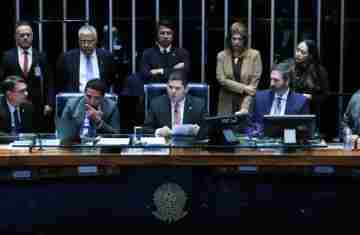 Senado aprova aumento do número de deputados federais para 531